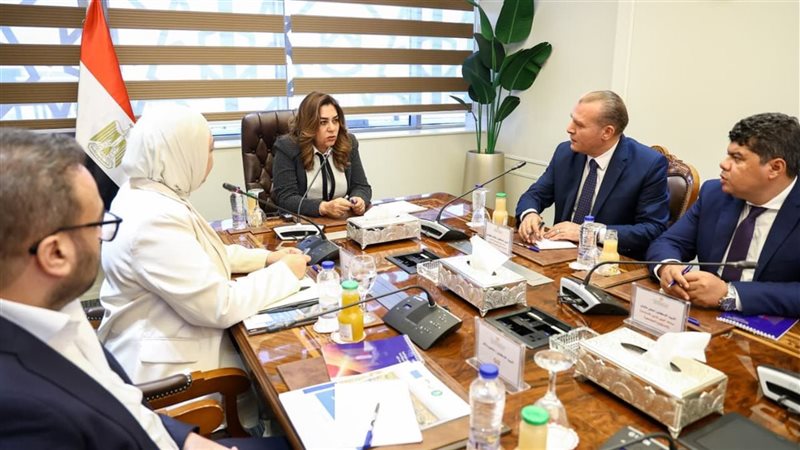 منال عوض، فيتو