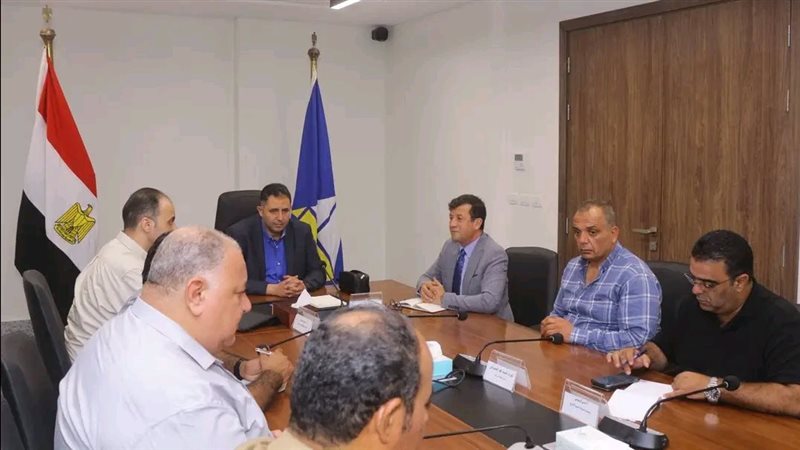 المحافظ ورؤساء الوحدات