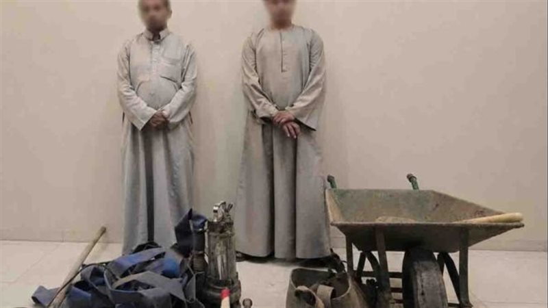  ضبط طالب وتاجر بسوهاج،