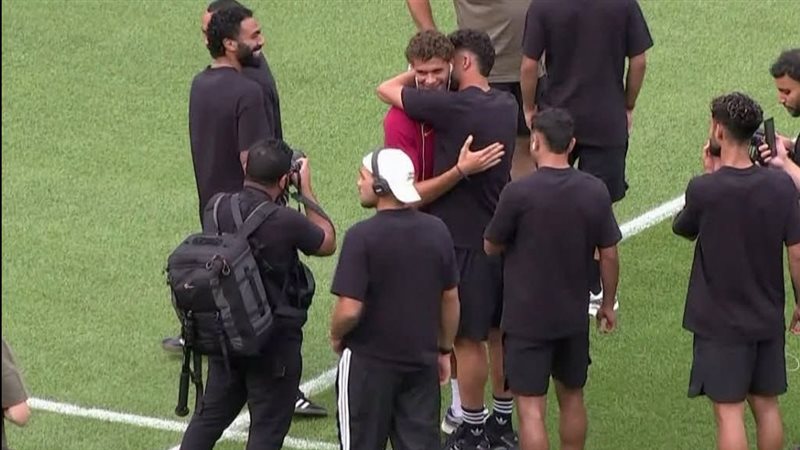لاعبو الأهلي وحمزة
