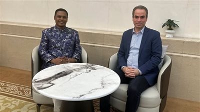 المسلماني يلتقي وزير الإعلام الصومالي في بكين ويبحث تعزيز خدمة ماسبيرو باللغتين الصومالية والعفرية