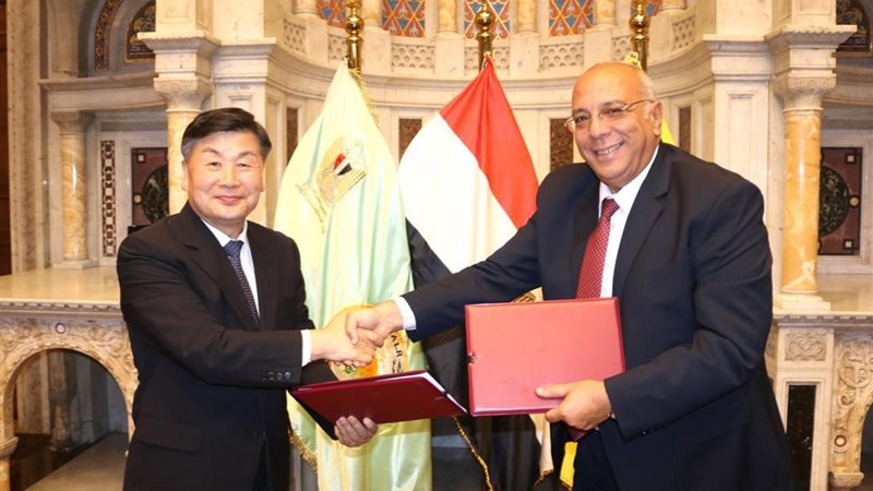 تعاون مكز بحوث الصحراء