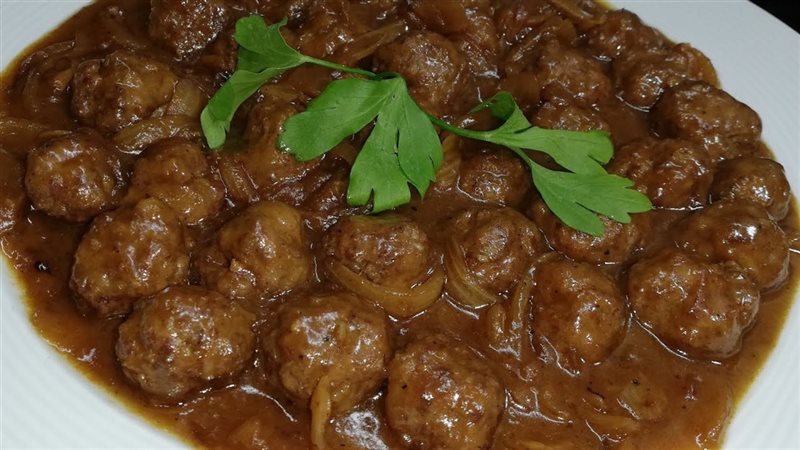 كرات اللحم بالصوص