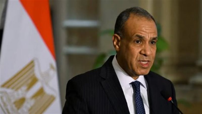 الدكتور بدر عبد العاطي