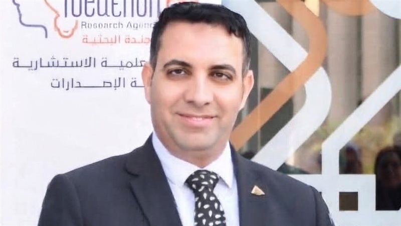 الدكتور فتحي السيد
