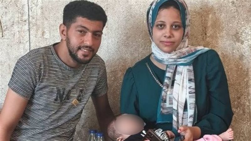 صورة أسرية تجمع الزوجة