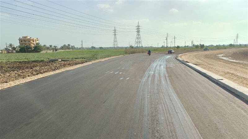 استكمال أعمال الرصف