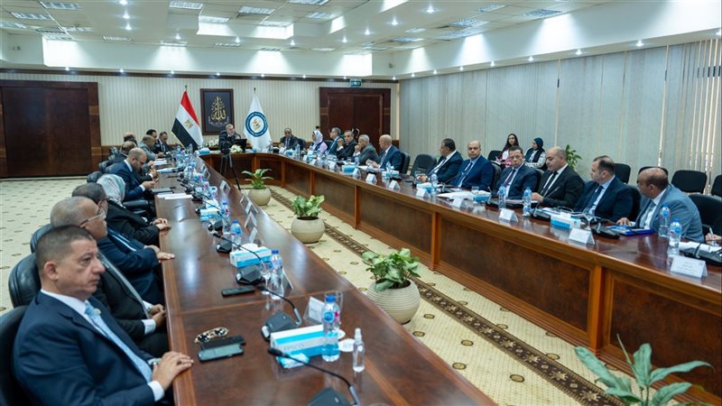 وزير البترول يعتمد