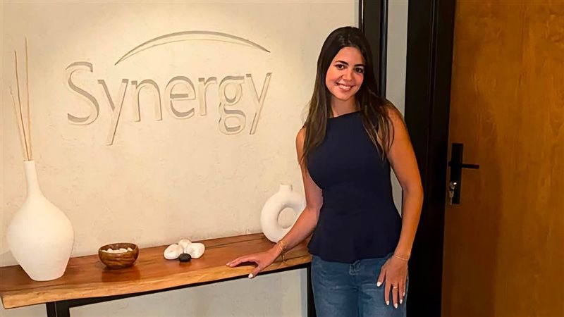 لجين خليفة. فيتو