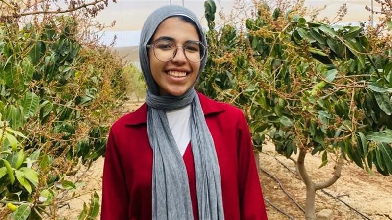 حنين محمود من جامعة
