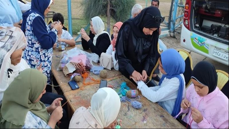 قافلة ثقافية وفنية