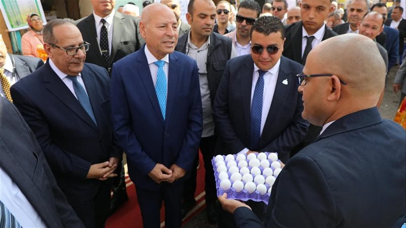 جانب من الافتتاح،فيتو