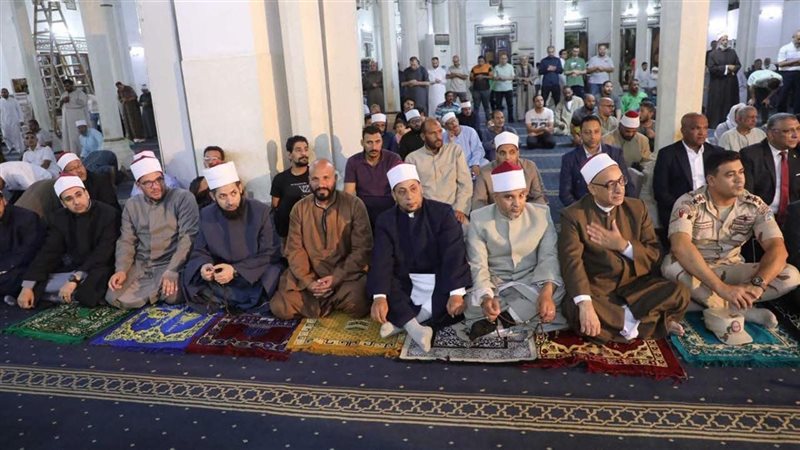 محافظ المنيا يشهد