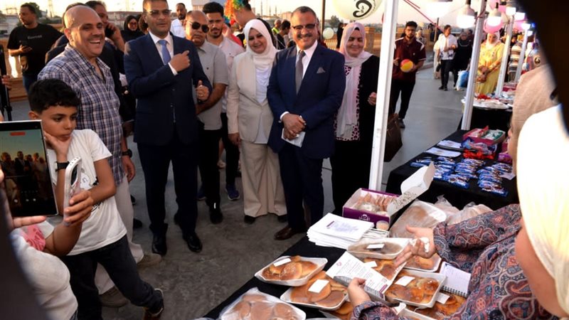 افتتاح بازار البهجة،
