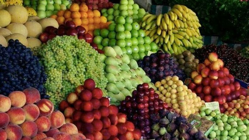 أسعار الفاكهة اليوم، التفاح والخوخ البلدي بـ 65 جنيها وأصناف 