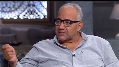 بعد إصابته بالحزام الناري، أشرف زكي يكشف تطورات الحالة الصحية لـ بيومي فؤاد