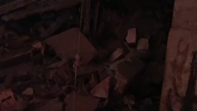 انهيار منزل من 5 طوابق في بنها ونقل مالكه للمستشفى