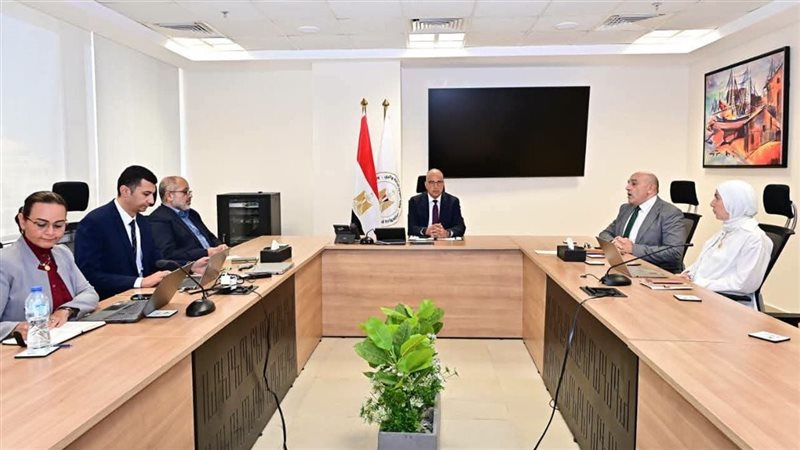 اجتماع وزير الموارد