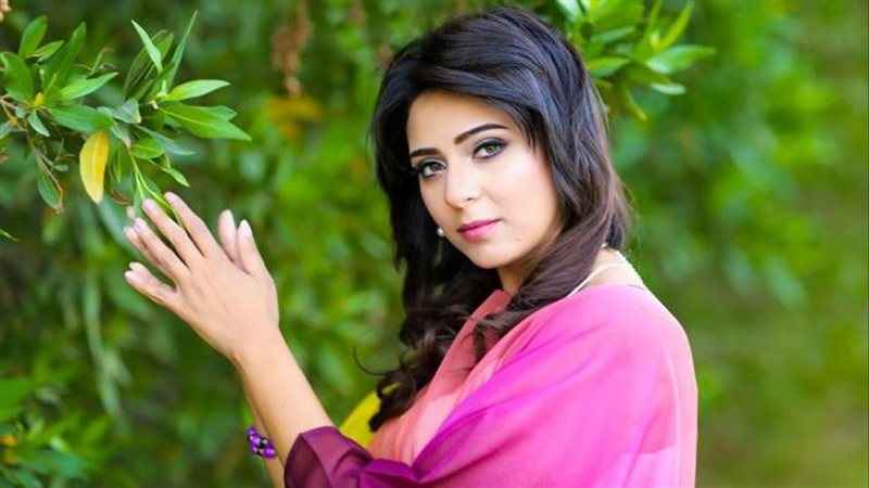الفنانة نورهان شعيب