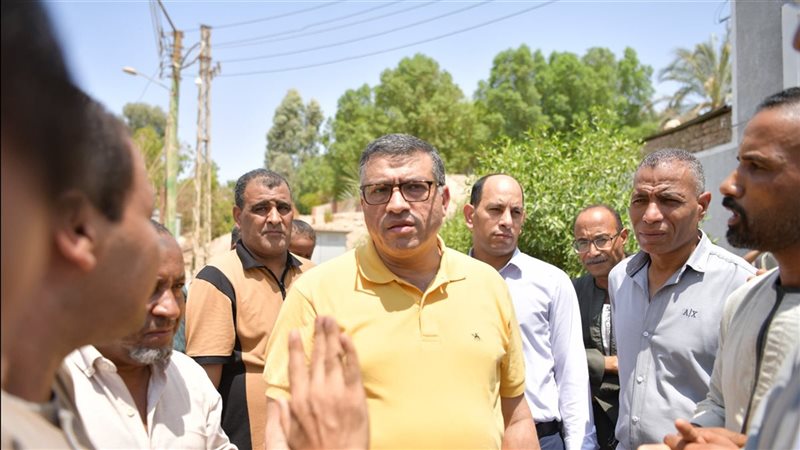 محافظ قنا