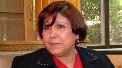 أمينة النقاش: تغيير الحكومة لا يكفي.. المطلوب تغيير السياسات الاقتصادية 