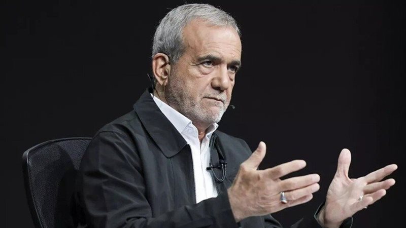 الرئيس الإيراني مسعود