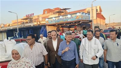 محافظ دمياط ورئيس الغرفة التجارية يتفقدان سوق الجملة بشطا