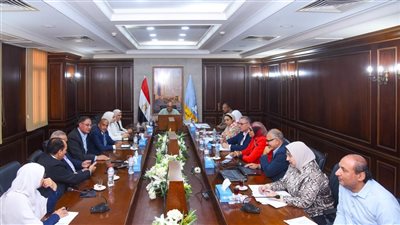 محافظ الإسكندرية يبحث إعادة تأهيل وتطوير 