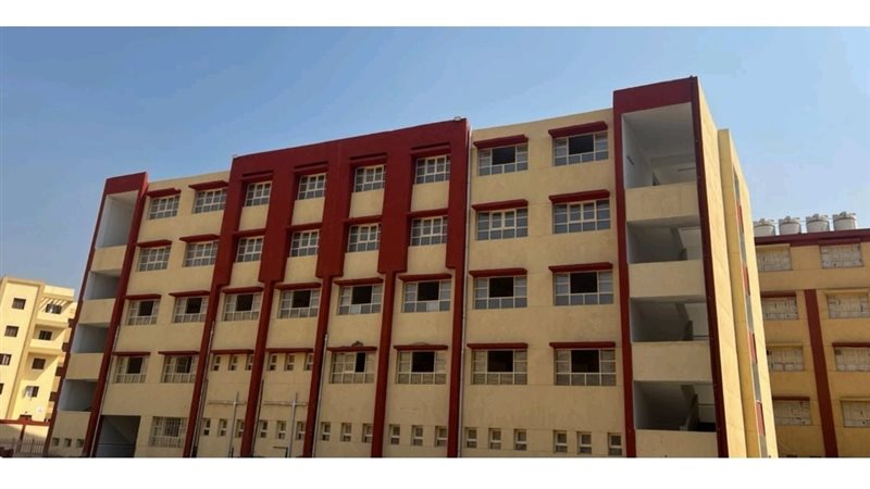 المدارس الجديدة