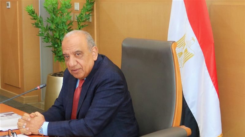 الدكتور محمود عصمت