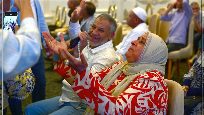 من مشاهد الإنسانية