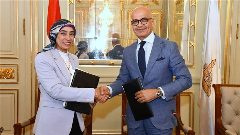 جامعة عين شمس 