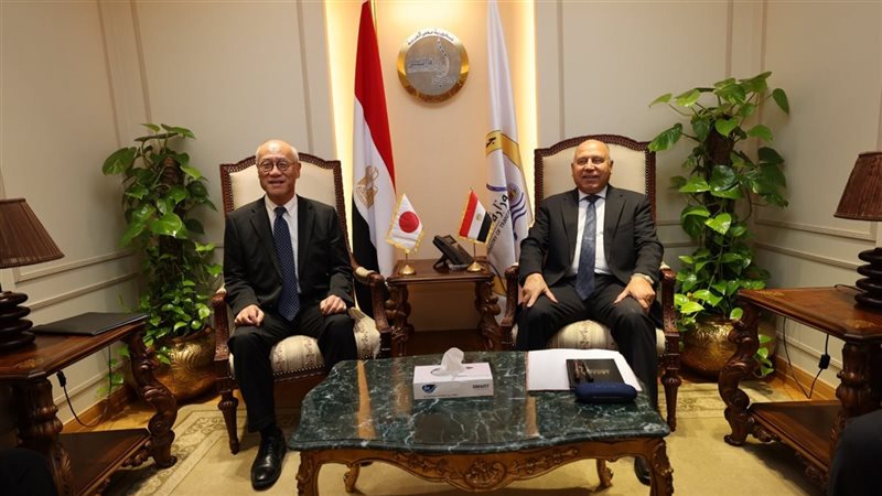 وزير النقل يبحث مع