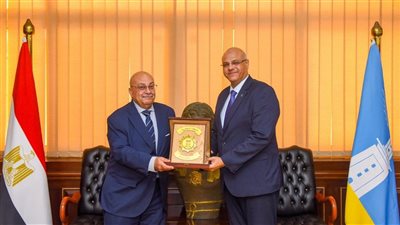 محافظ الإسكندرية يستقبل رئيس نادي القضاة لبحث سبل تعزيز التعاون ودعم الأنشطة الاجتماعية والثقافية