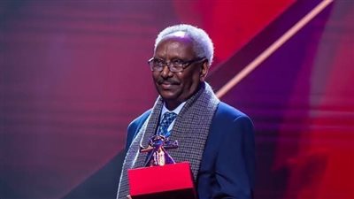 يوسف عايدابي: المسرح لن يموت.. وعلينا إنشاء معاهد وكليات لنشر هذا الفن