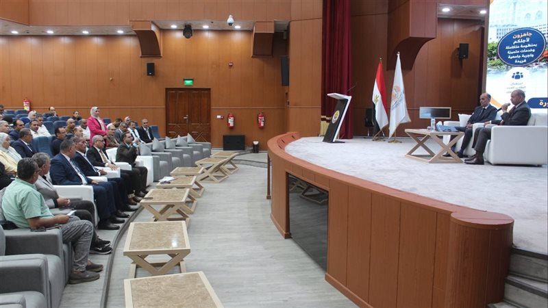 لقاء رئيس جامعة المنصورة،
