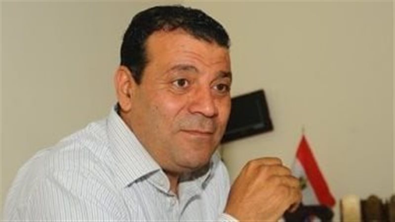 الكاتب الصحفي عصام