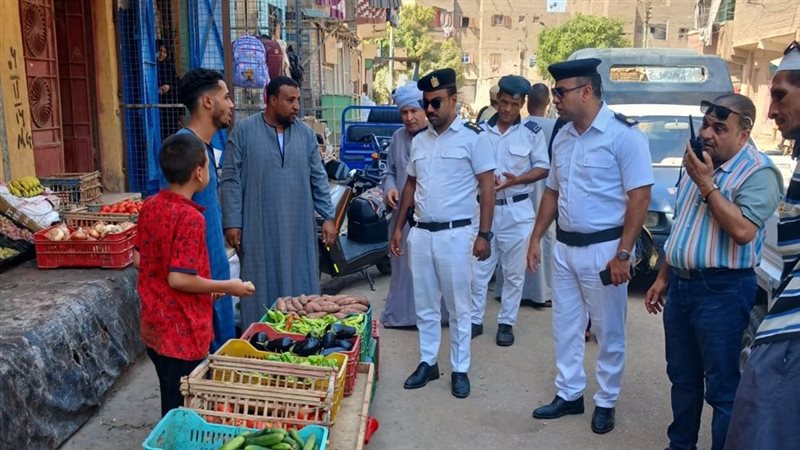 تحرير 8 محاضر إزالة