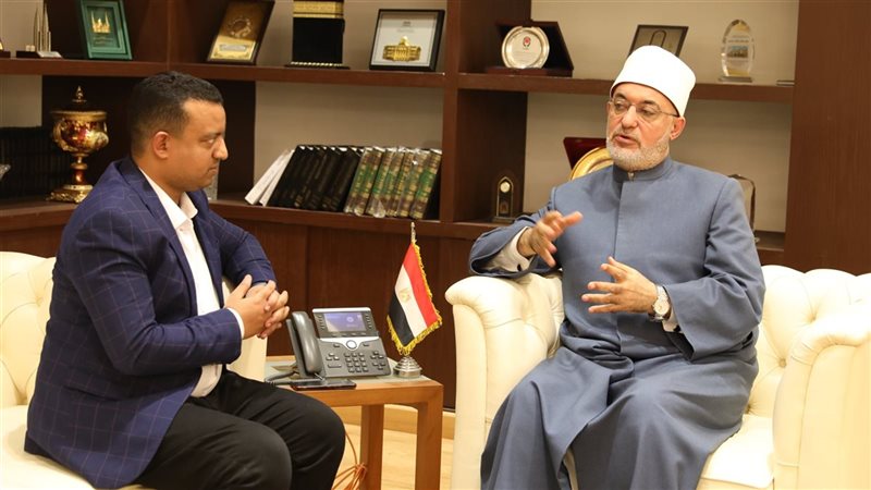 الدكتور نظير عياد