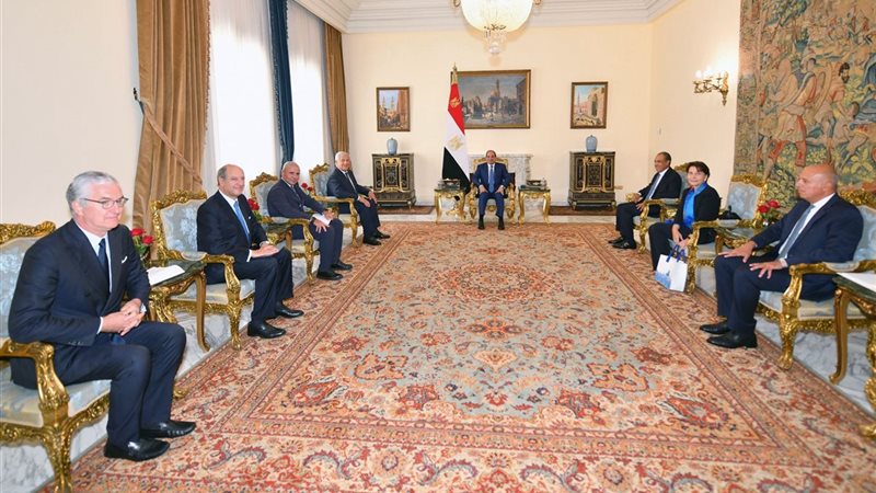 الرئيس السيسي يستقبل
