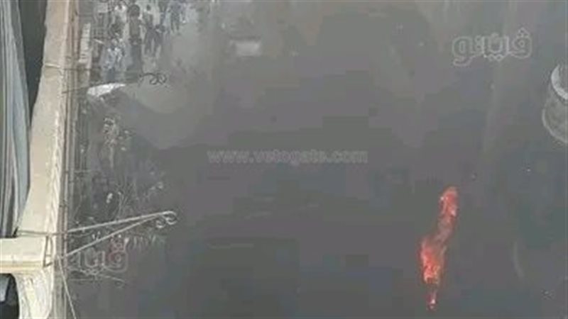 حريق هائل يلتهم مكتبة