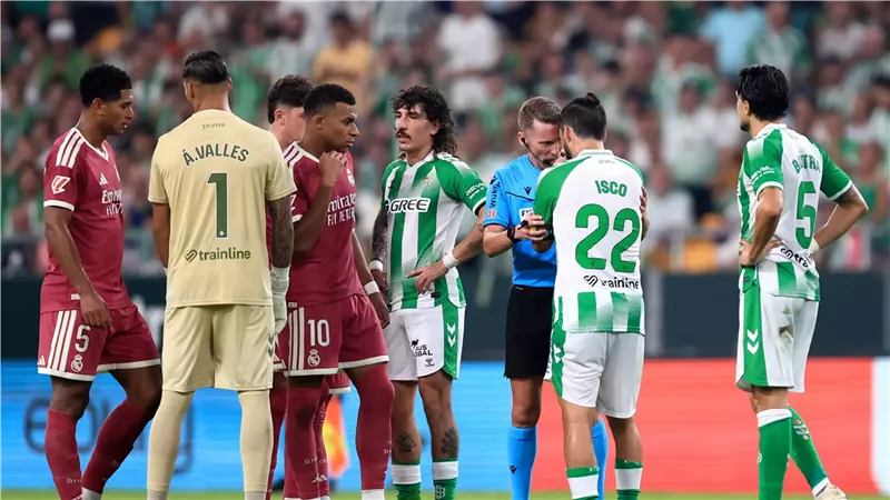 ريال مدريد وبيتيس