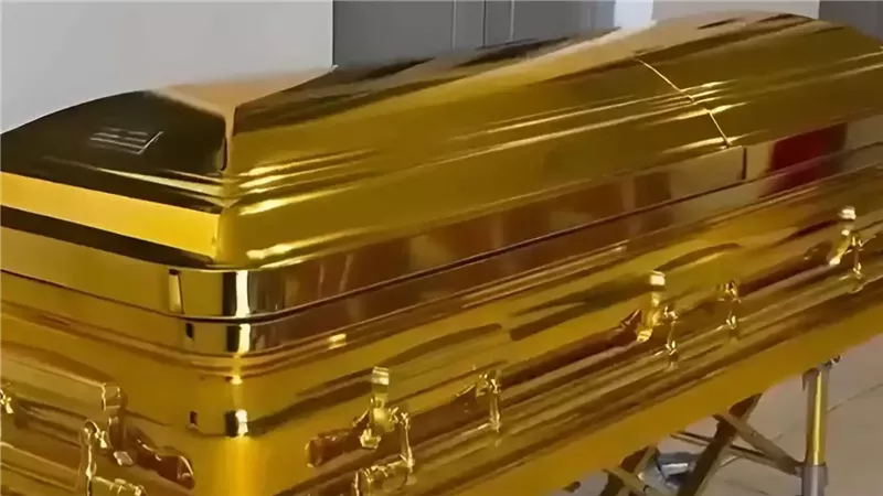 تابوت ذهبي، فيتو