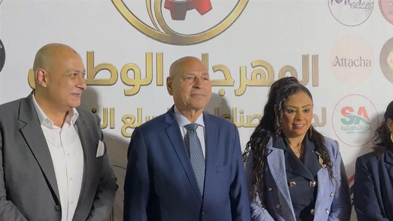 محافظ القاهرة خلال
