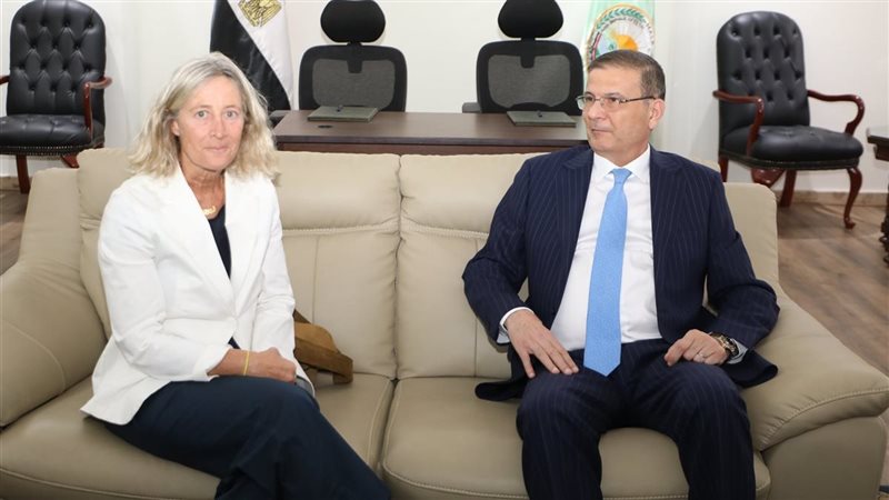 وزير الزراعة يتابع