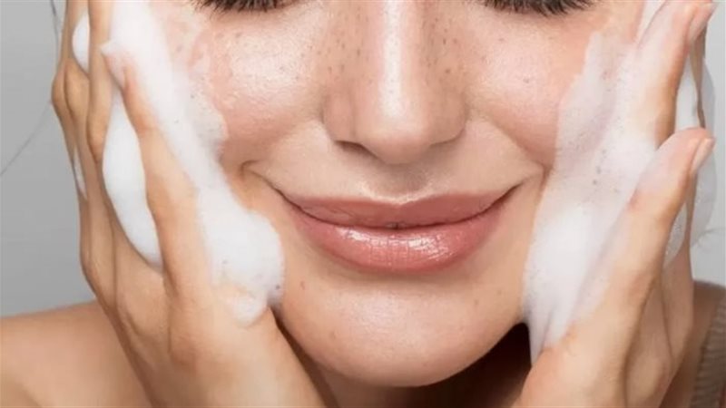 ماسكات للبشرة الدهنية