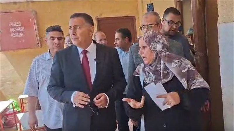 محافظ القليوبية ومديرة