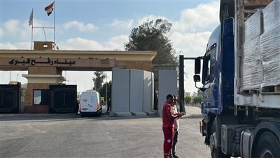 قافلة زاد العزة 274، الهلال الأحمر يدفع بأكثر من 3,907 أطنان من المساعدات الغذائية نحو غزة 
