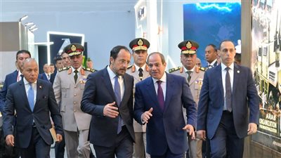 6 صور ترصد افتتاح السيسي للنسخة الثانية من معرض العلمين الدولي للطيران والفضاء  