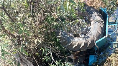 مصرع سيدة وطفلتها وإصابة 3 آخرين في حادث انقلاب جرار زراعي بالغربية